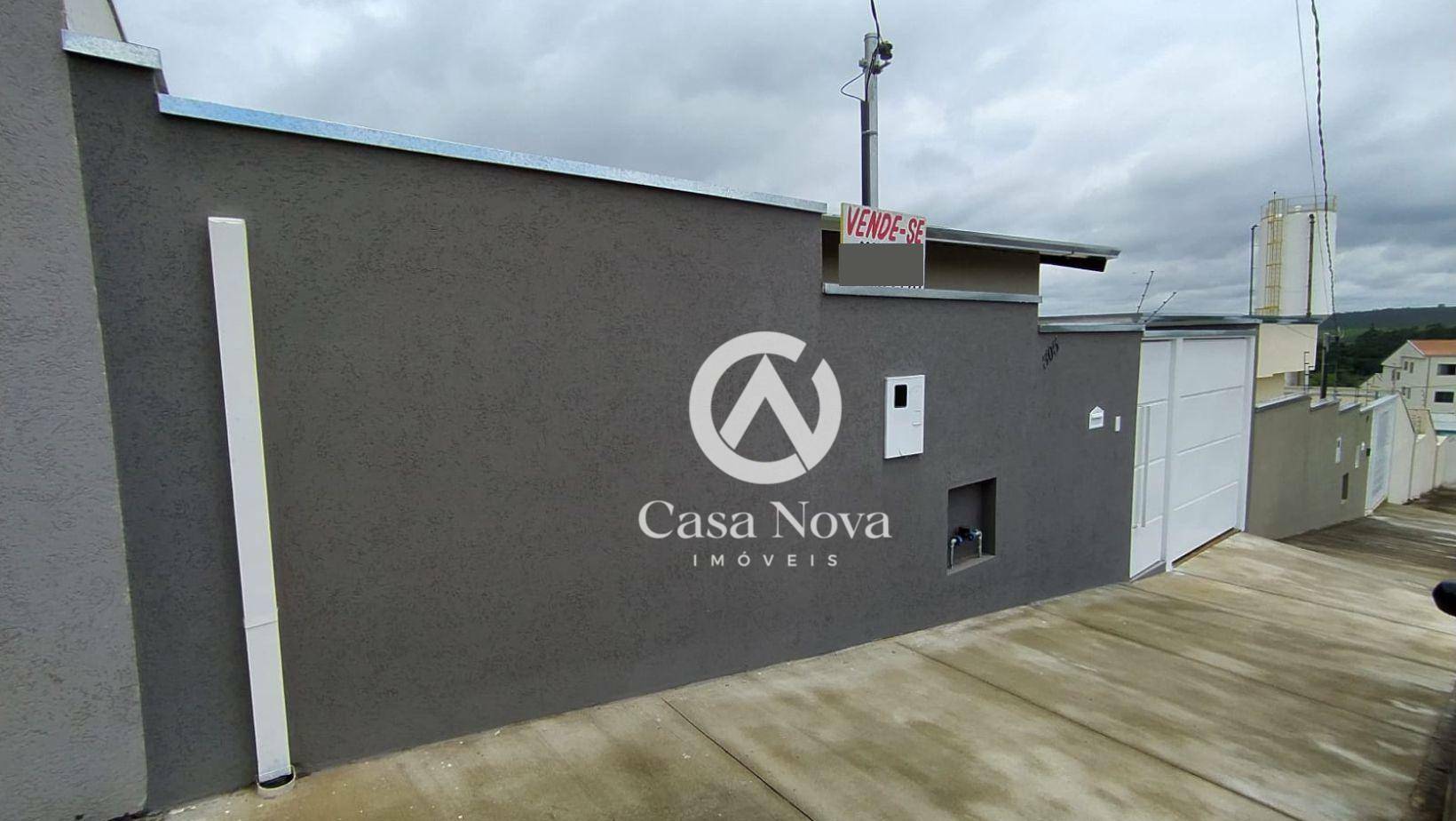 Casa à venda com 2 quartos, 60m² - Foto 1