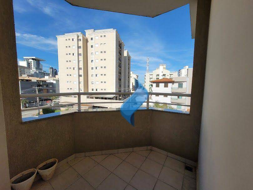 Apartamento à venda com 2 quartos, 78m² - Foto 13