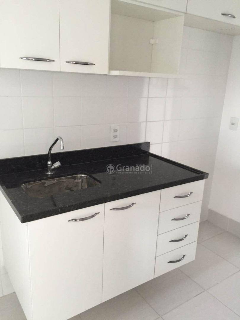 Apartamento à venda com 2 quartos, 65m² - Foto 12