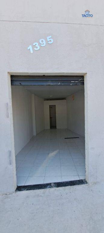 Casa à venda com 2 quartos, 90m² - Foto 11