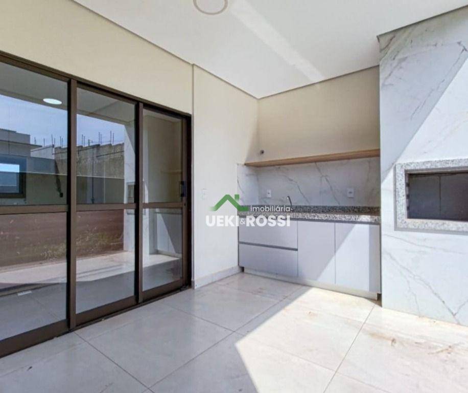 Casa à venda com 3 quartos, 144m² - Foto 3