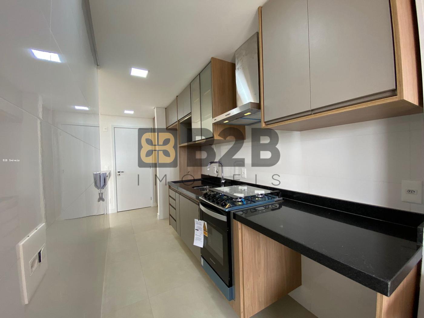 Apartamento para alugar com 2 quartos, 77m² - Foto 5