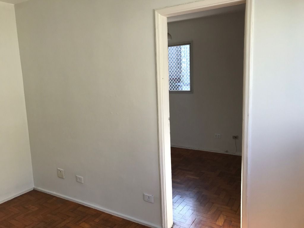 Apartamento à venda com 1 quarto, 35m² - Foto 2