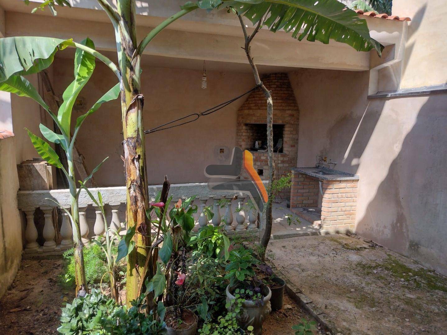 Casa à venda com 4 quartos, 120m² - Foto 4
