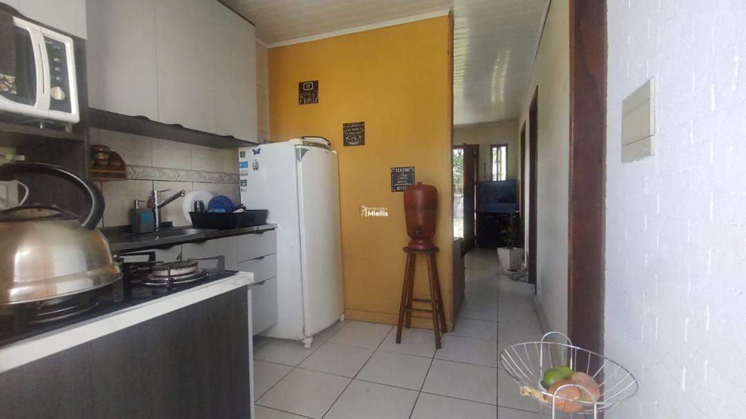 Casa à venda com 2 quartos, 60m² - Foto 27