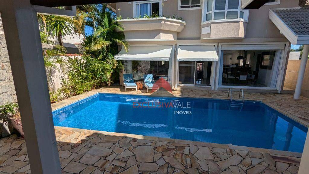 Casa de Condomínio para alugar com 4 quartos, 320m² - Foto 2
