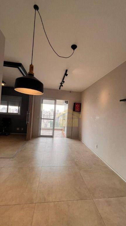 Apartamento à venda com 2 quartos, 67m² - Foto 4