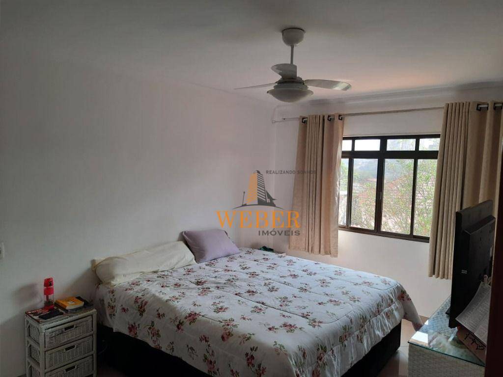 Sobrado à venda com 4 quartos, 220m² - Foto 14