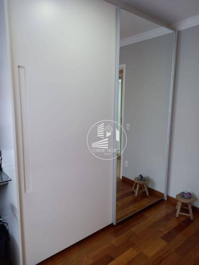 Apartamento à venda com 2 quartos, 79m² - Foto 35