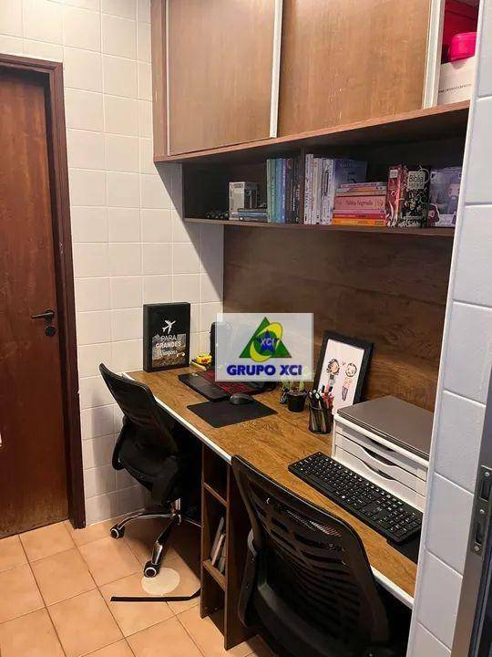 Apartamento à venda com 1 quarto, 70m² - Foto 2