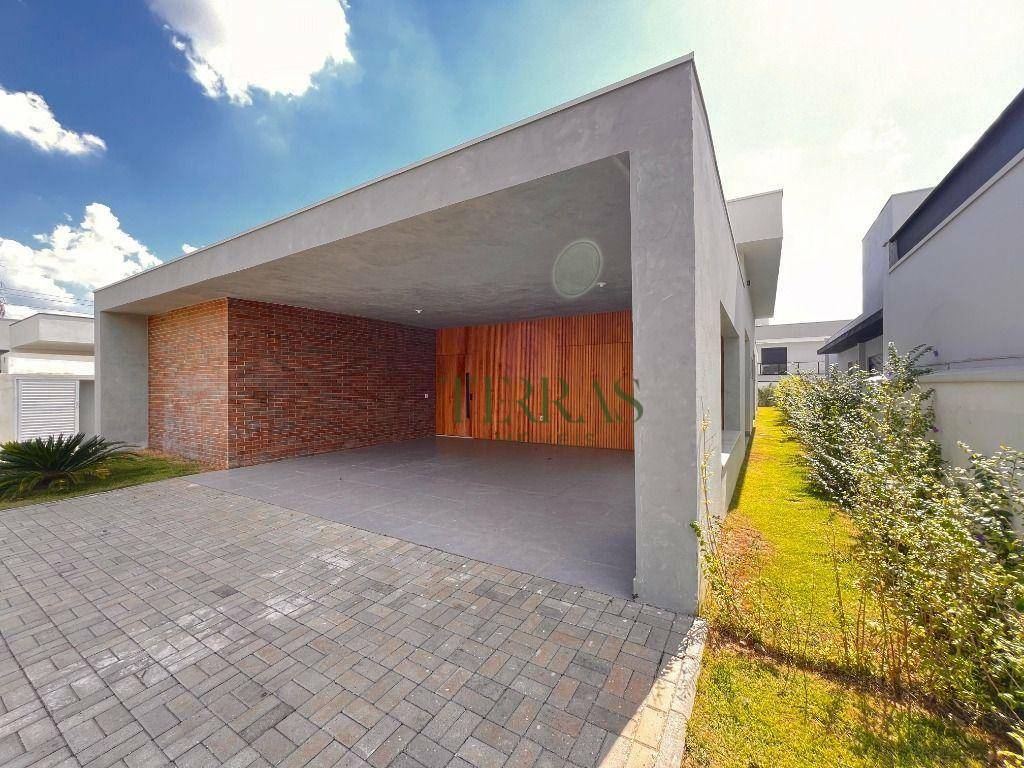 Casa de Condomínio à venda com 3 quartos, 260m² - Foto 1