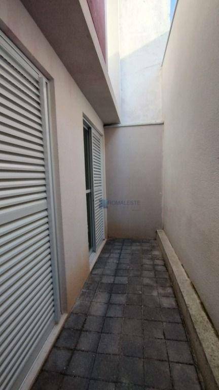 Apartamento à venda com 2 quartos, 40m² - Foto 19