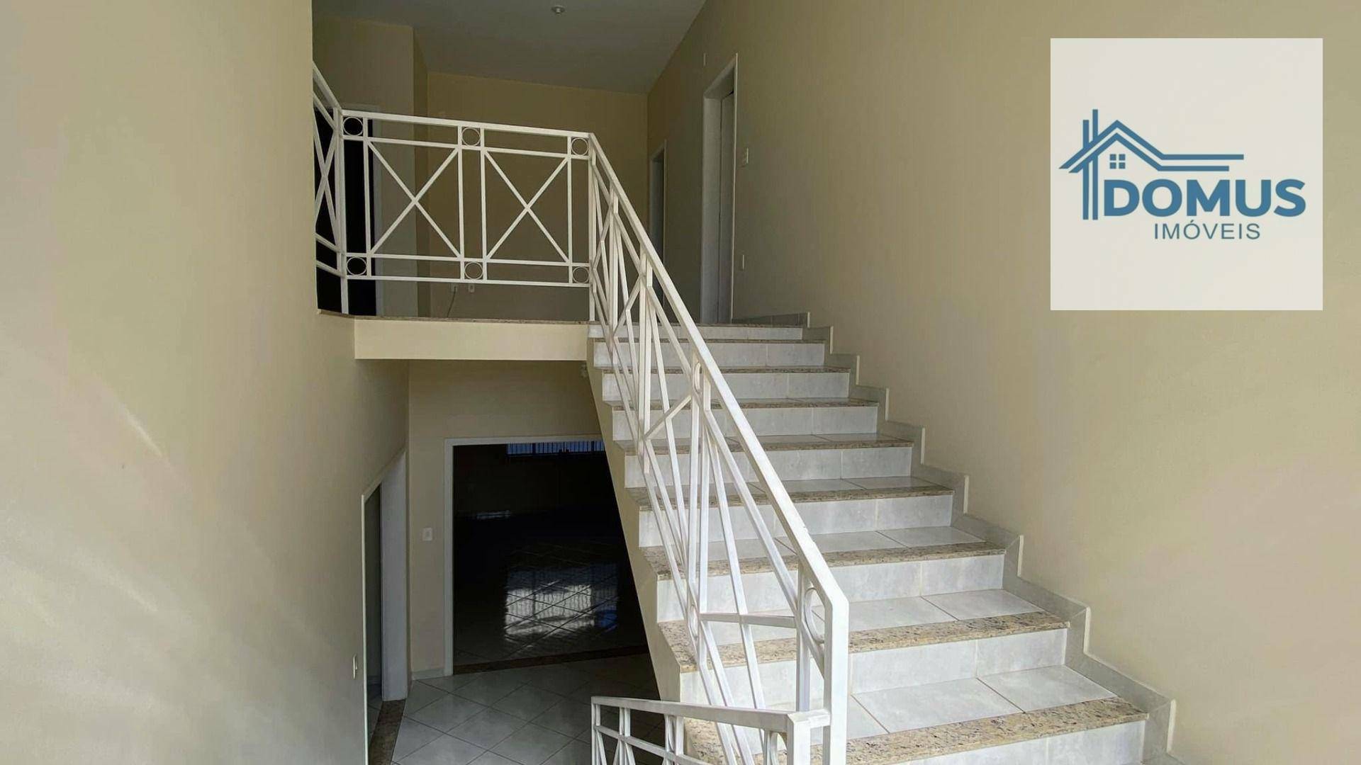 Casa à venda com 3 quartos, 342m² - Foto 3