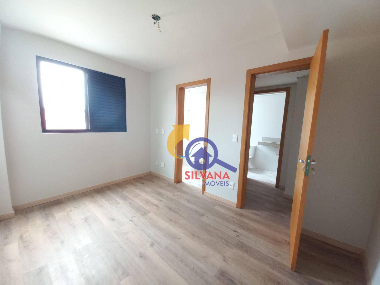 Casa à venda com 3 quartos, 90m² - Foto 6