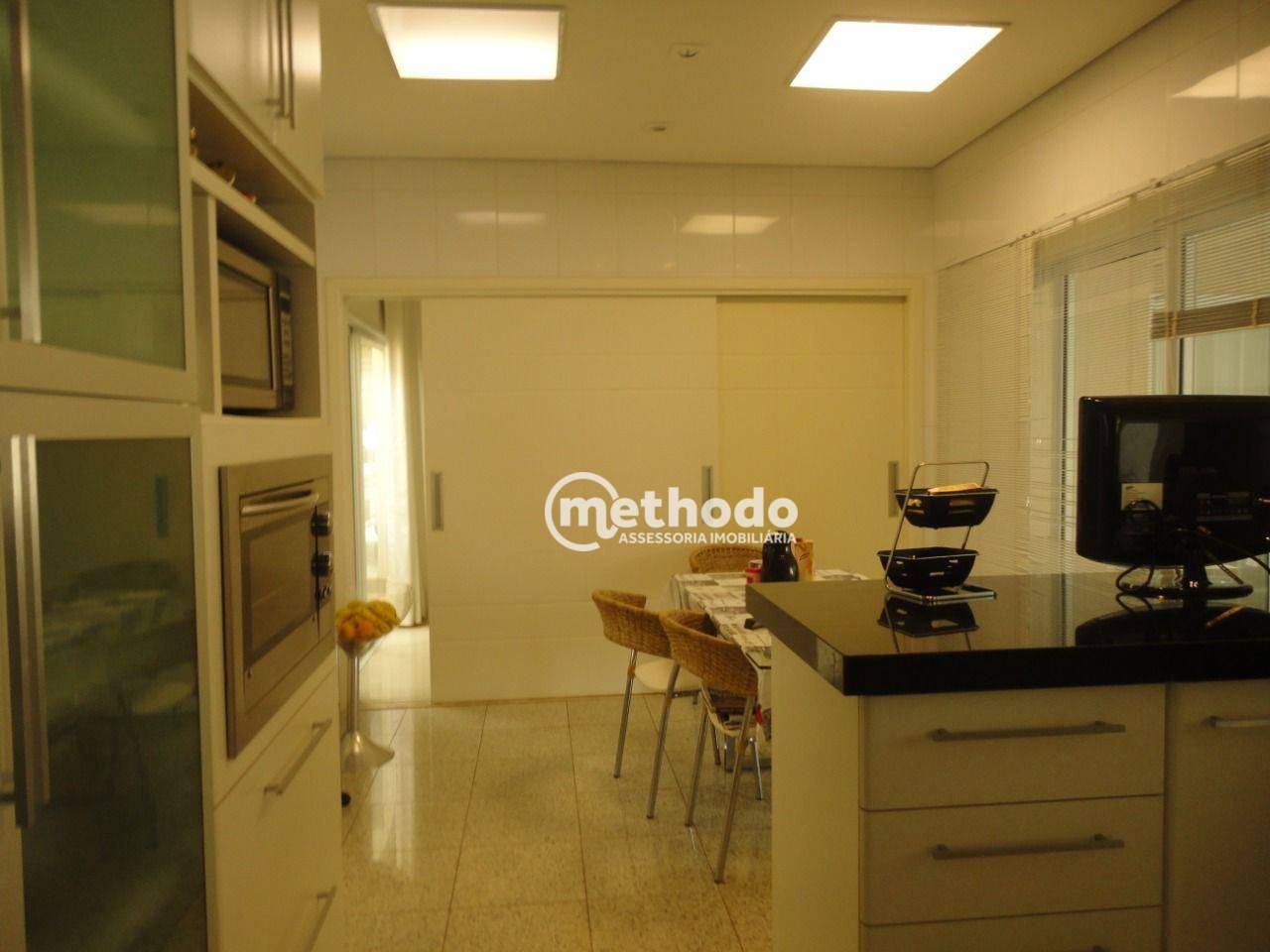 Casa de Condomínio à venda com 4 quartos, 450m² - Foto 25