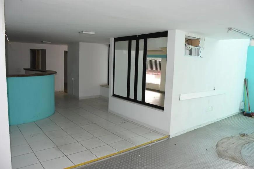 Casa para alugar com 5 quartos, 450m² - Foto 6