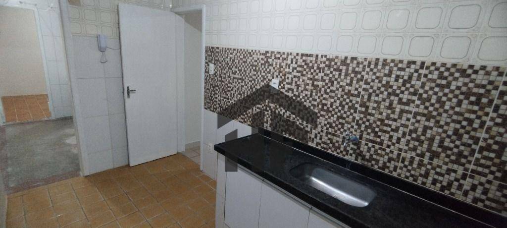 Apartamento à venda com 3 quartos, 96m² - Foto 13