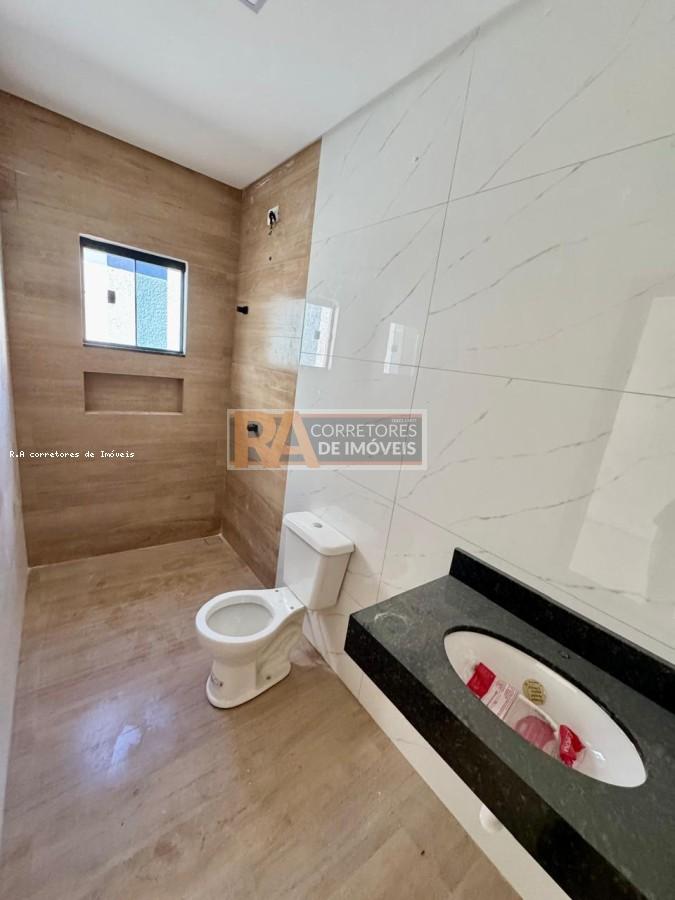 Casa à venda com 2 quartos, 140m² - Foto 7