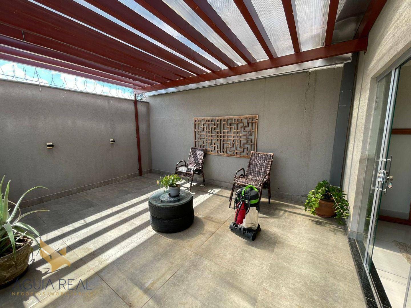 Casa à venda com 4 quartos, 230m² - Foto 59