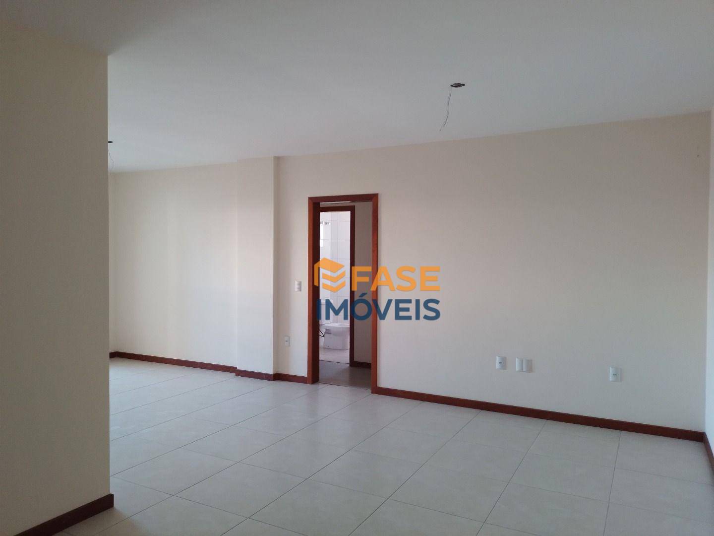 Apartamento à venda com 3 quartos, 121m² - Foto 21