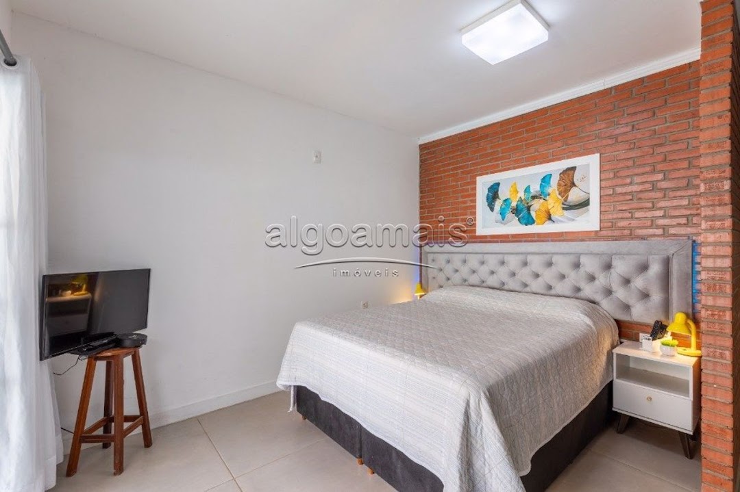 Casa à venda com 5 quartos, 220m² - Foto 47