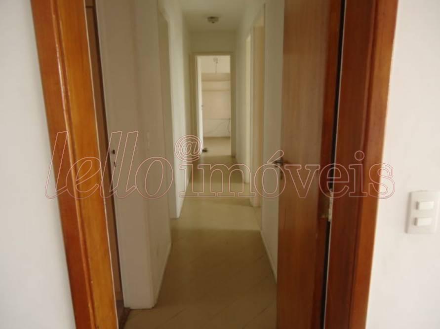 Apartamento para alugar com 4 quartos, 155m² - Foto 13