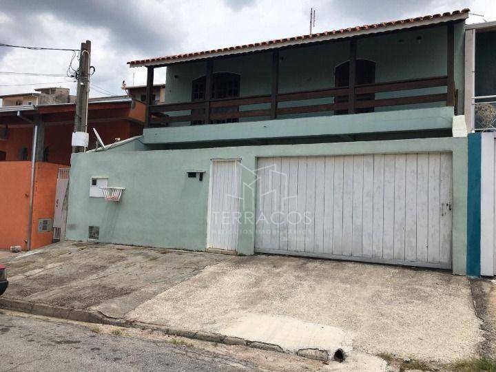 Sobrado à venda com 3 quartos, 222m² - Foto 1