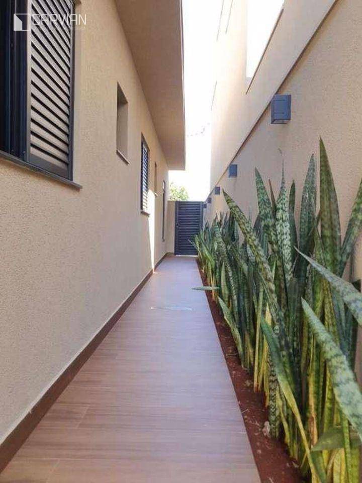 Casa de Condomínio à venda e aluguel com 3 quartos, 150m² - Foto 2