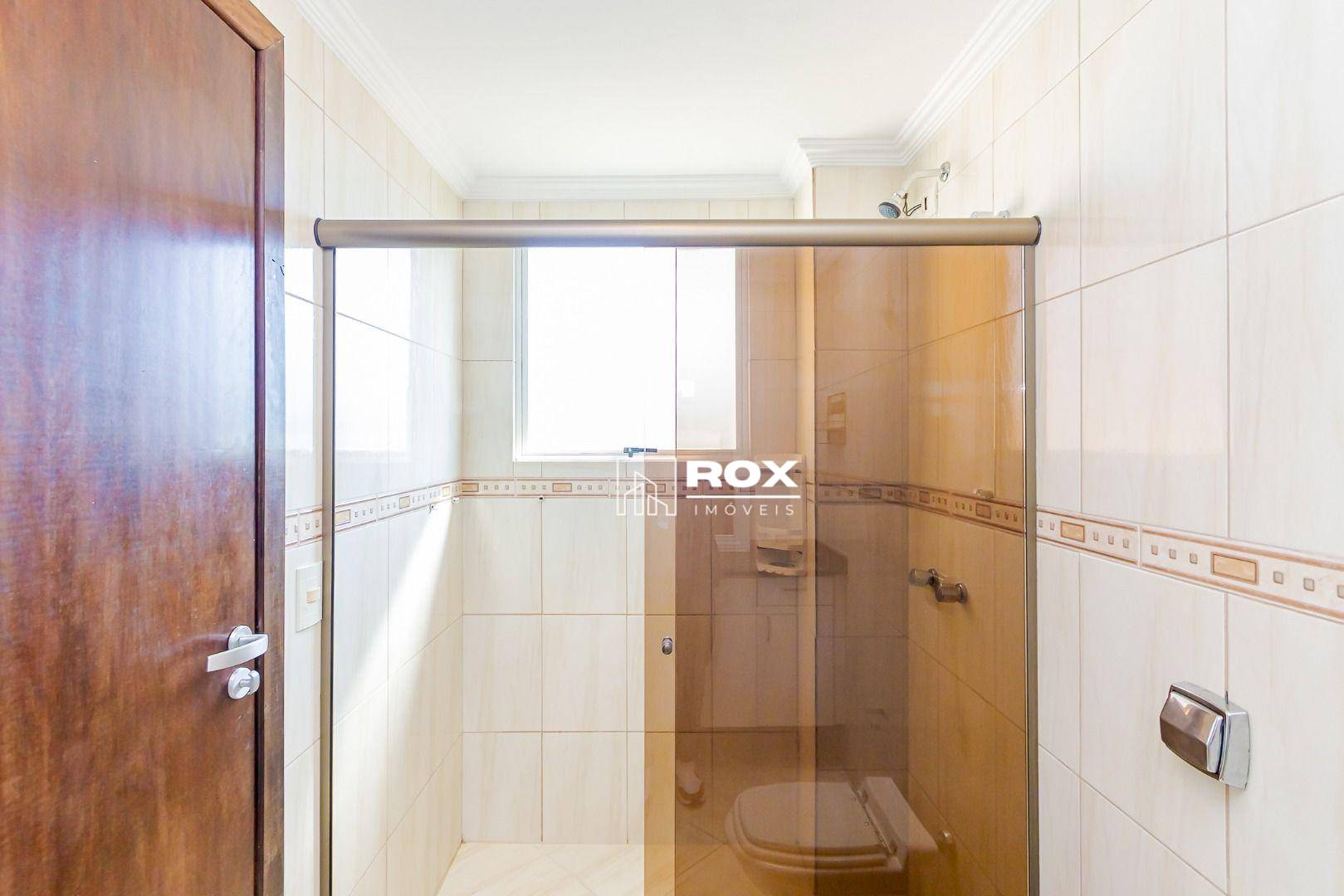 Casa para alugar com 4 quartos, 362m² - Foto 45