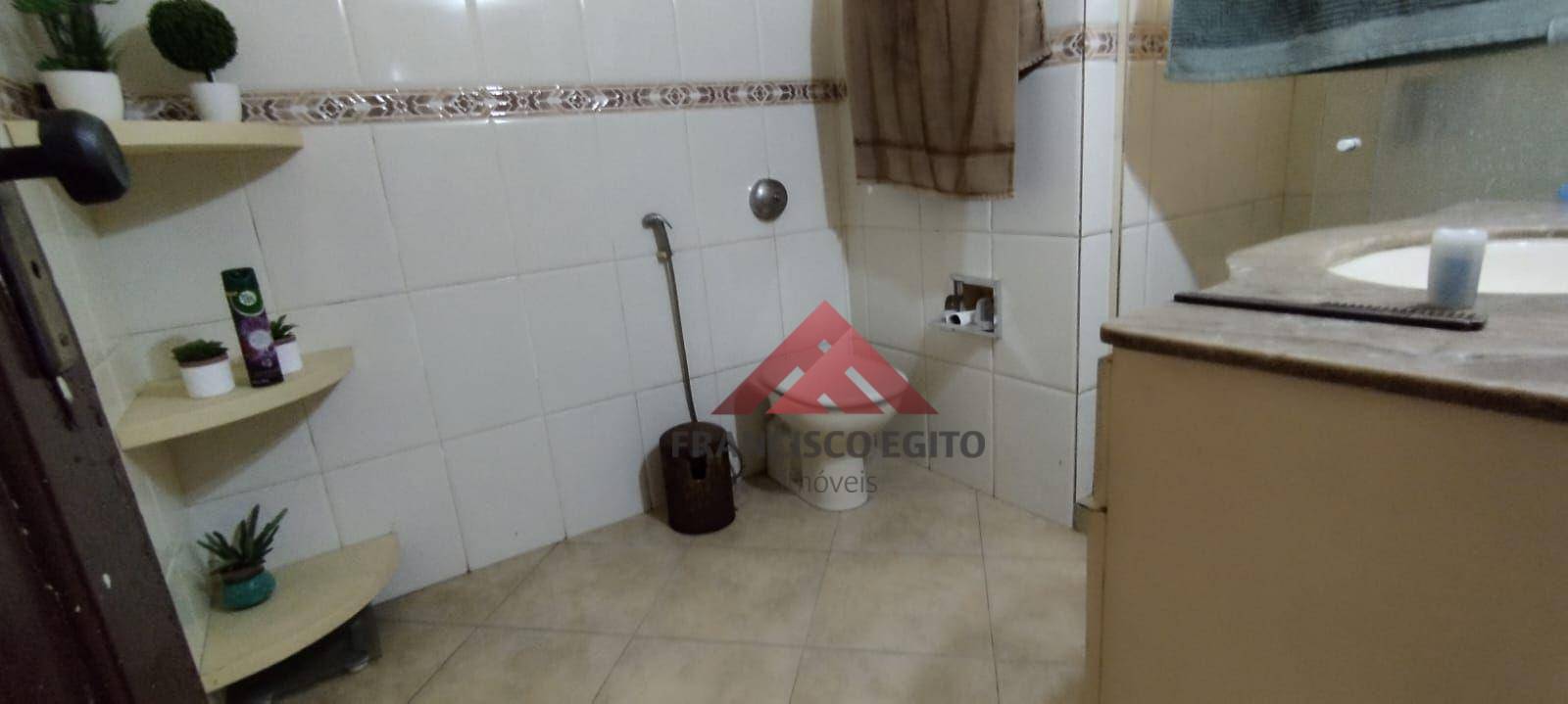 Casa à venda com 4 quartos, 190m² - Foto 22