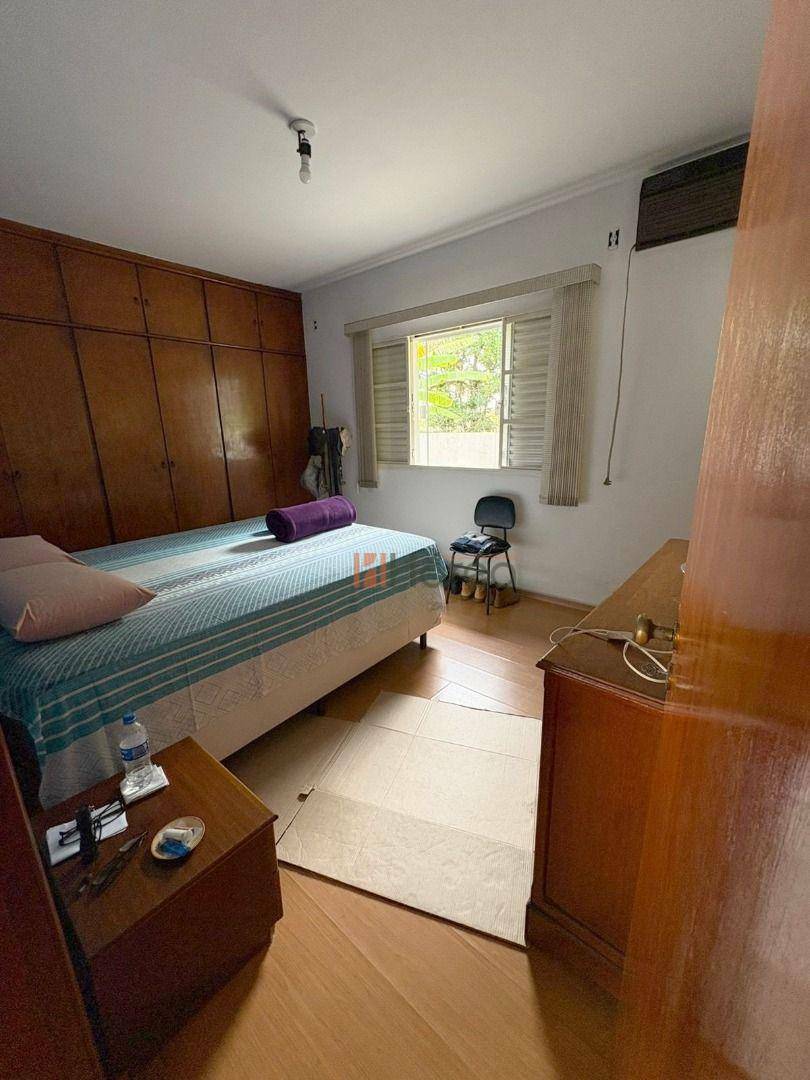 Casa à venda com 3 quartos, 344m² - Foto 26