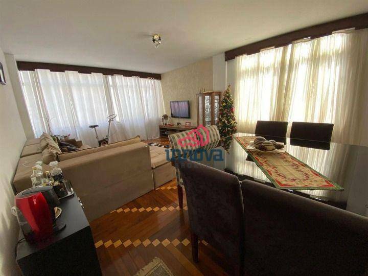 Apartamento à venda com 3 quartos, 147m² - Foto 1