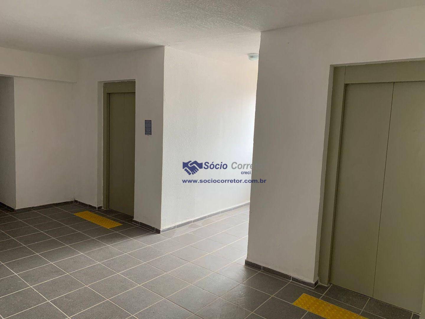 Apartamento à venda com 2 quartos, 44m² - Foto 19