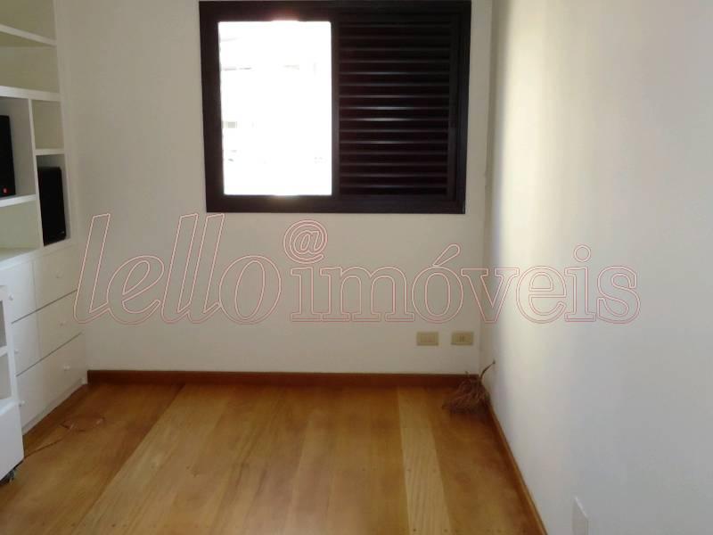 Apartamento para alugar com 3 quartos, 143m² - Foto 9