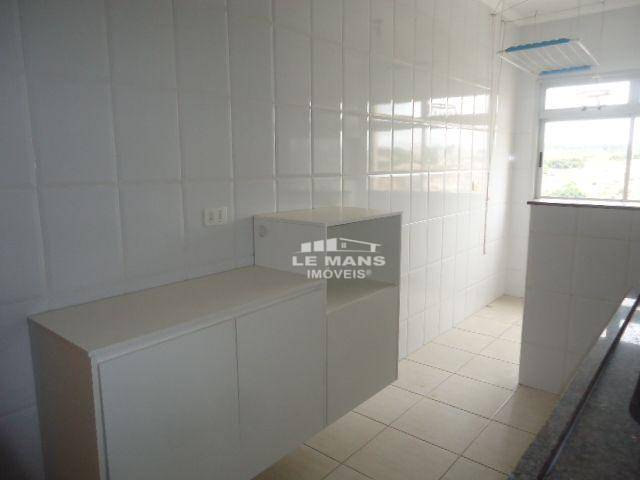 Apartamento à venda com 2 quartos, 77m² - Foto 23