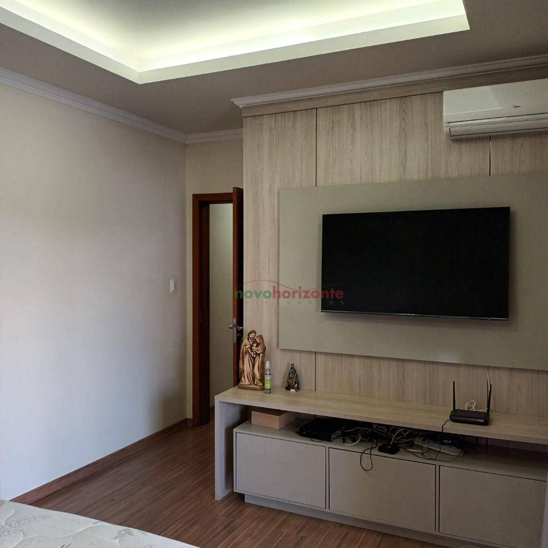 Casa, 3 quartos, 260 m² - Foto 2