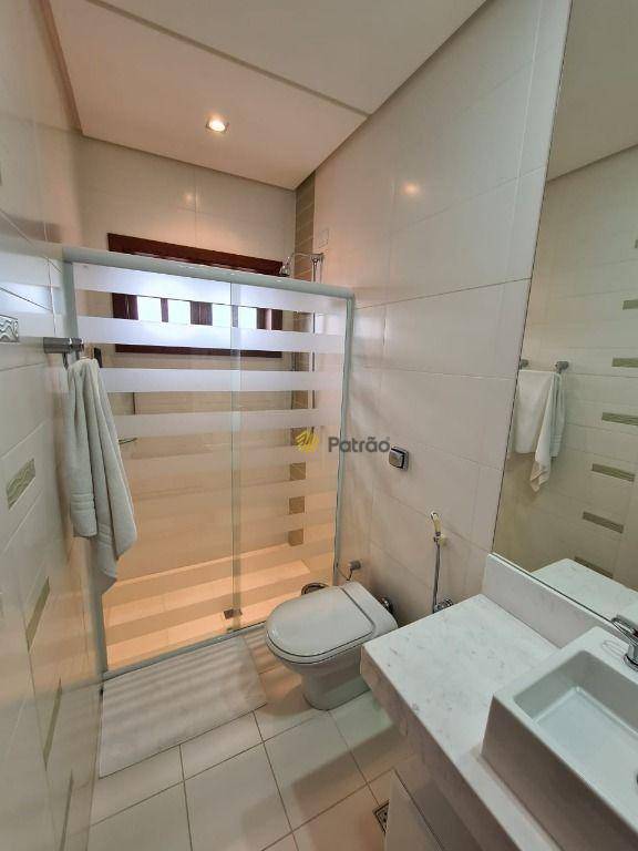 Casa de Condomínio à venda e aluguel com 5 quartos, 470m² - Foto 46