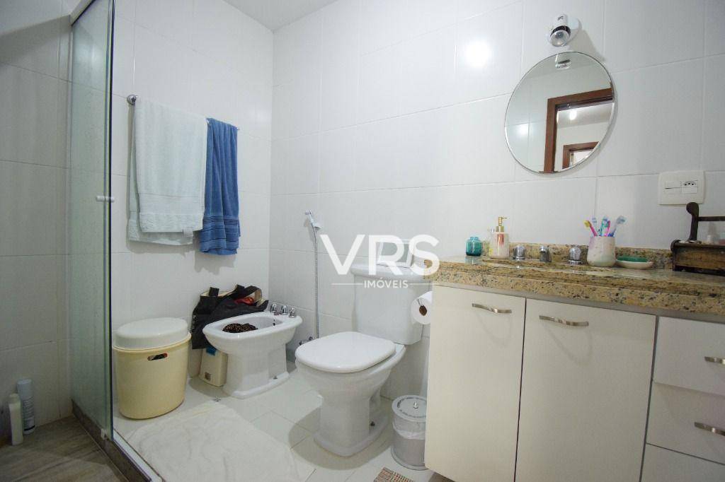 Apartamento à venda com 3 quartos, 142m² - Foto 12