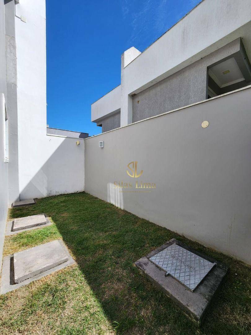 Casa à venda com 2 quartos, 100m² - Foto 4