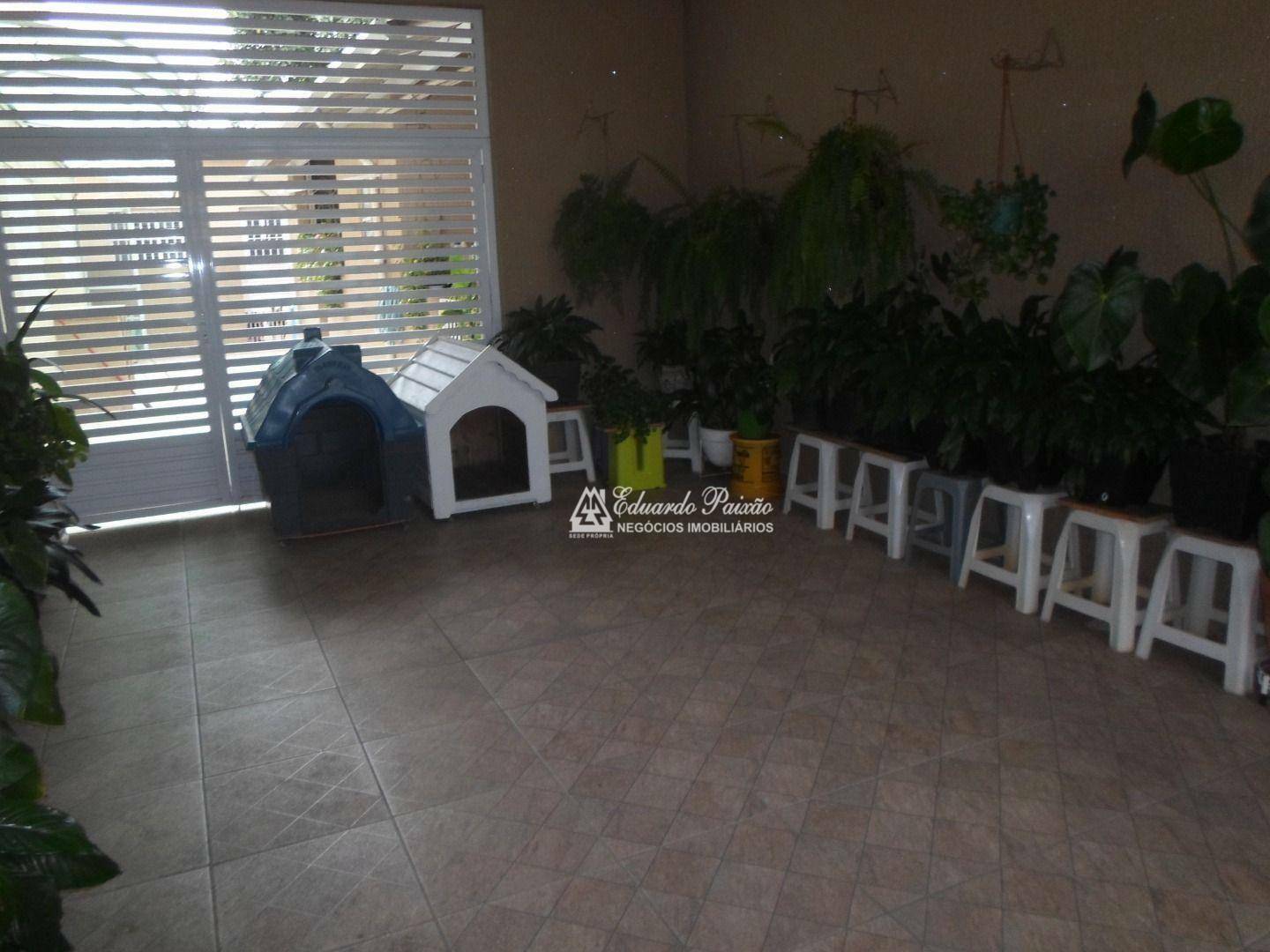 Sobrado à venda com 3 quartos, 240m² - Foto 11