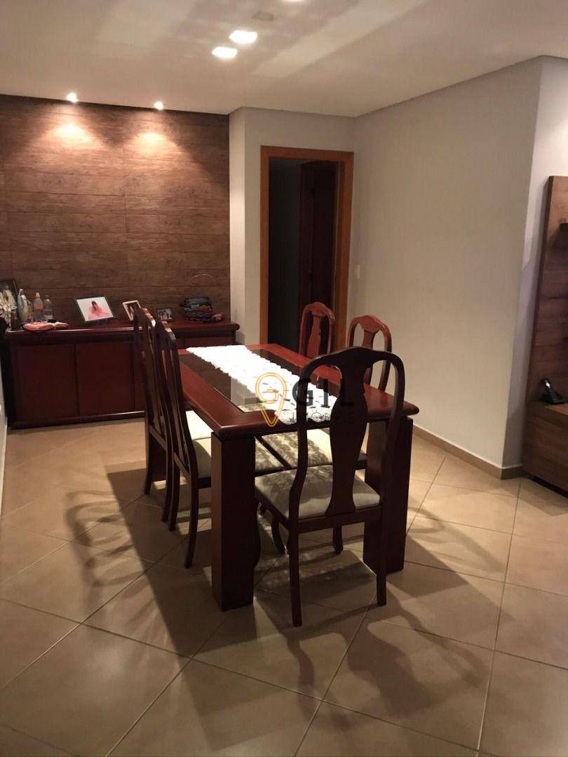 Apartamento à venda com 3 quartos, 94m² - Foto 4