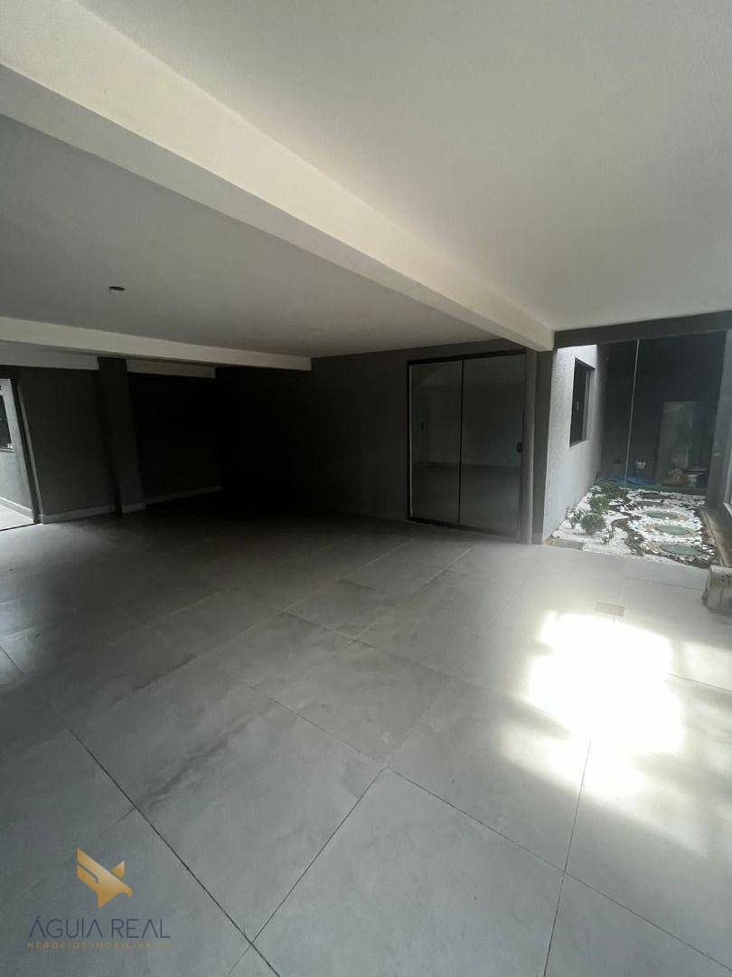 Sobrado à venda com 5 quartos, 280m² - Foto 8