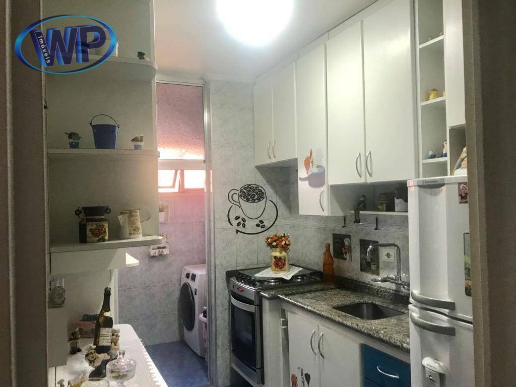 Apartamento à venda com 2 quartos, 58m² - Foto 2