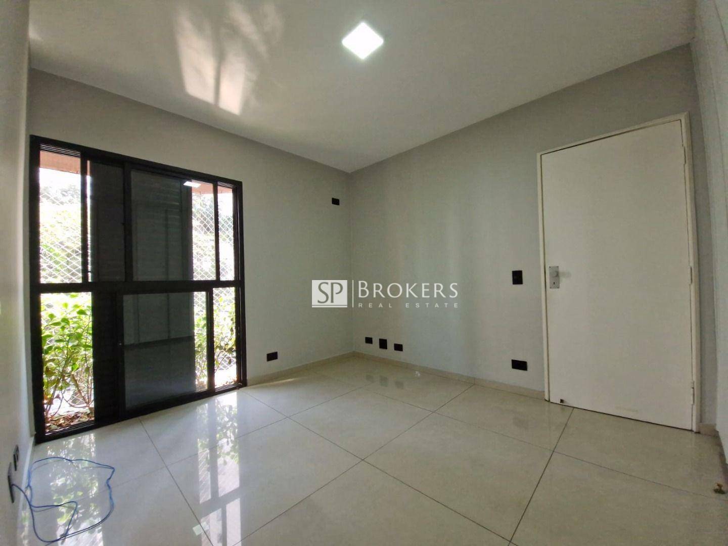 Apartamento à venda com 4 quartos, 212m² - Foto 14