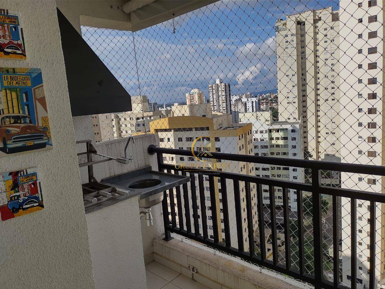 Apartamento à venda com 2 quartos, 66m² - Foto 2