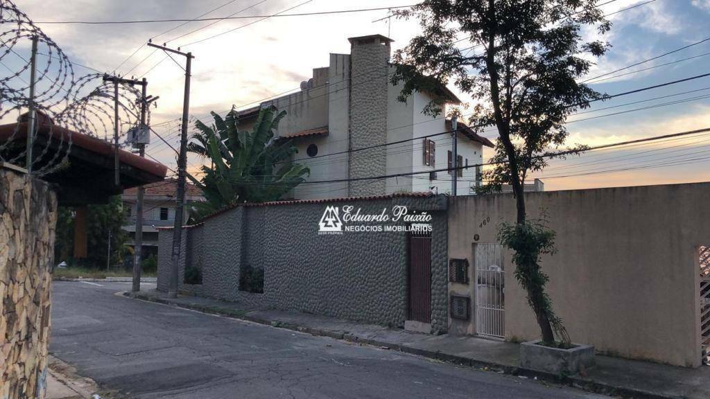 Sobrado à venda com 4 quartos, 500m² - Foto 2