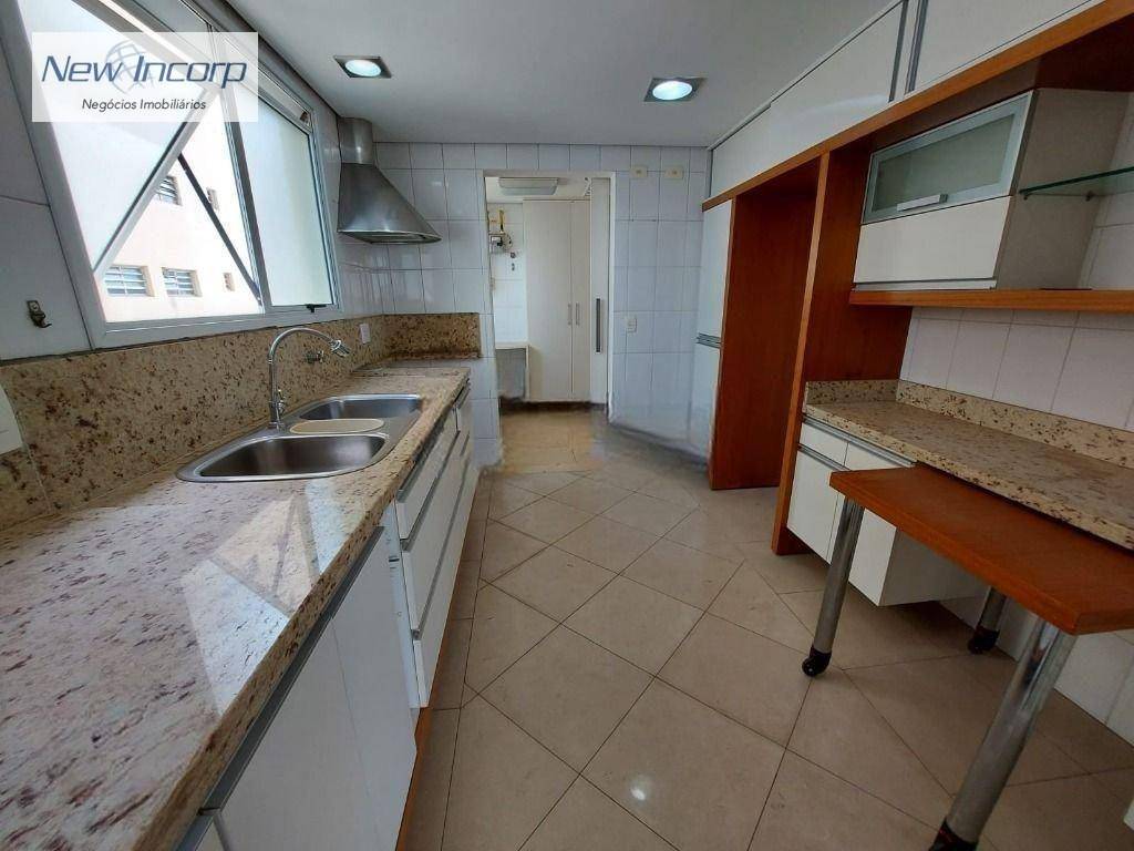 Apartamento à venda com 3 quartos, 136m² - Foto 12