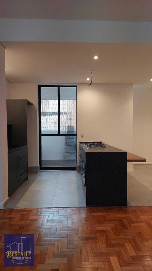 Apartamento à venda com 3 quartos, 141m² - Foto 4