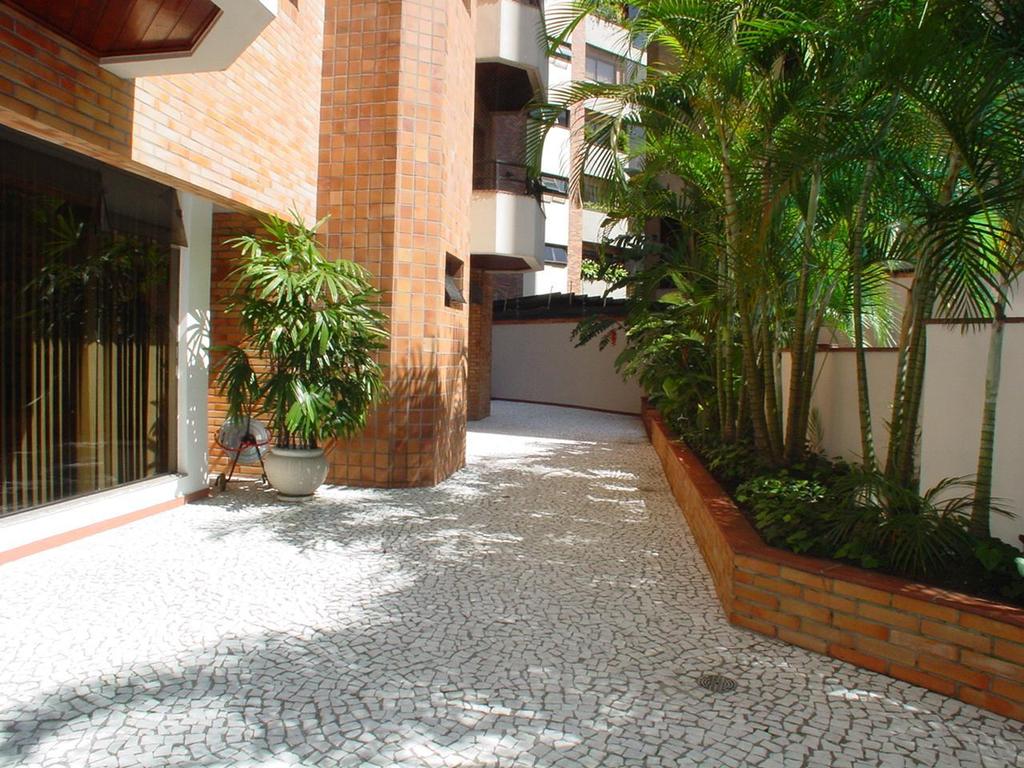 Apartamento à venda com 4 quartos, 412m² - Foto 2