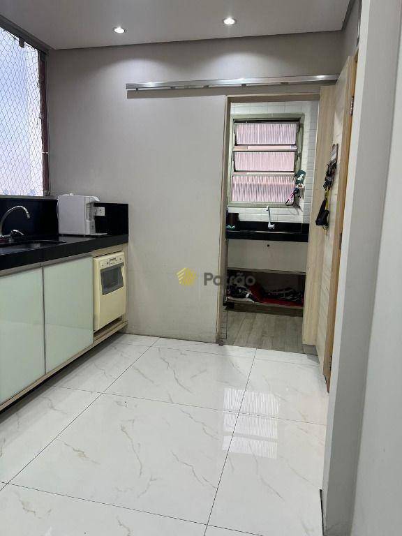 Apartamento à venda com 3 quartos, 122m² - Foto 23